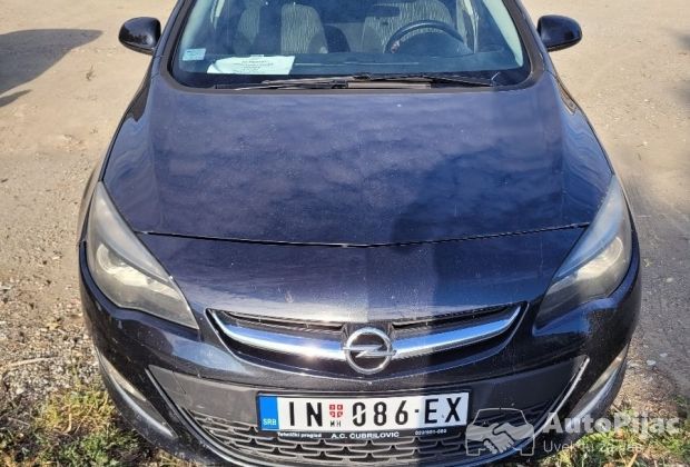 Opel Astra J Sports Tourer