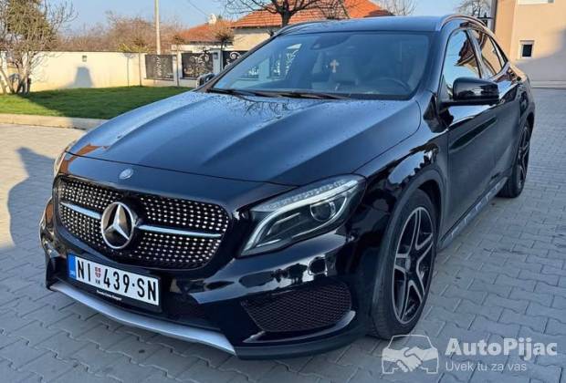Mercedes Benz GLA 220 4MATIK																											2014. godište