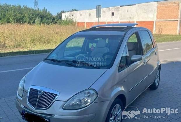Lancia Musa 																											2006. godište