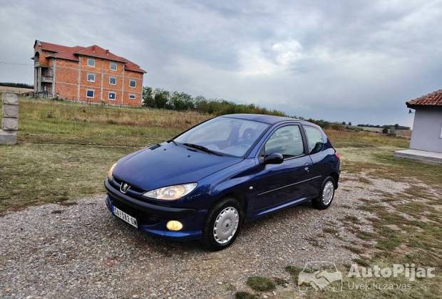 Peugeot 206 2.0 HDI 90 KS 2002, dizel hečbek, dobra oprema