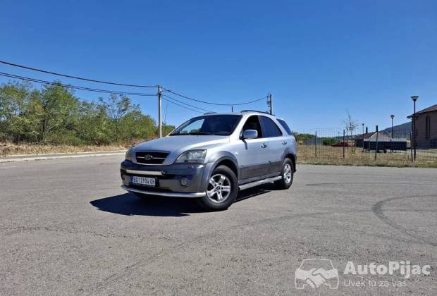 Kia Sorento 																											2005. godište
