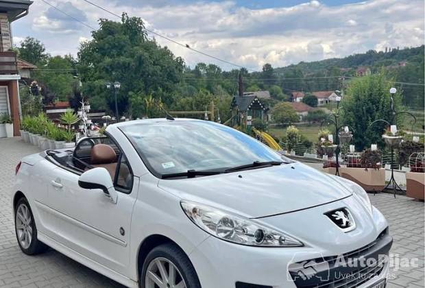 Peugeot 207 cc kabrio																											2011. godište
